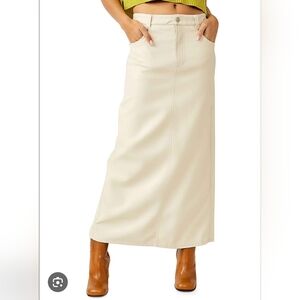 BAR III WOMEN'S GOLD BUTTON SLIT BACK MIDI SKIRT IN OFF WHITE SIZE 4 NWT